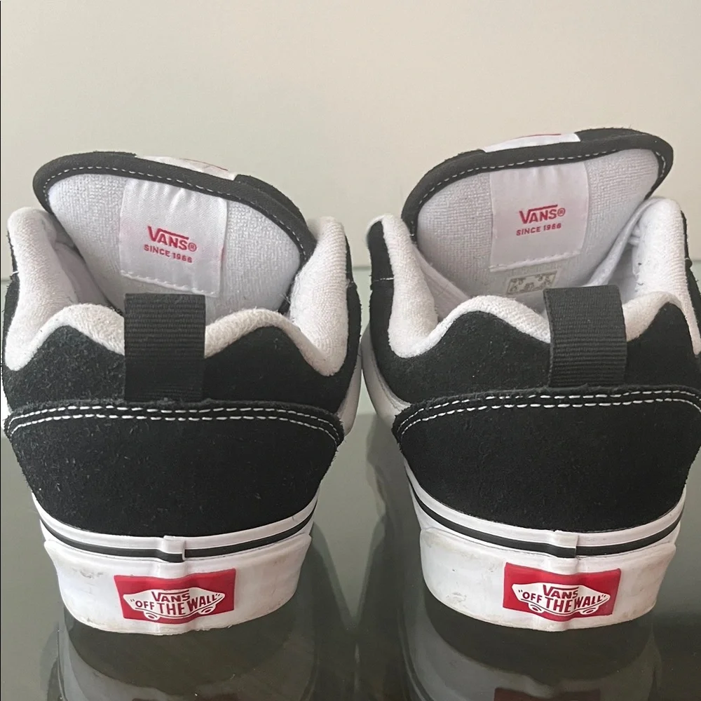 Vans Knu-Skool Black True White Sneakers VN0009QC6BT1 - Picture 4 of 10